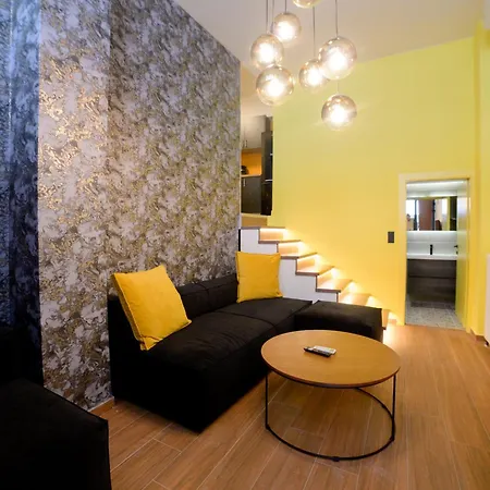Luxenest Apartment *